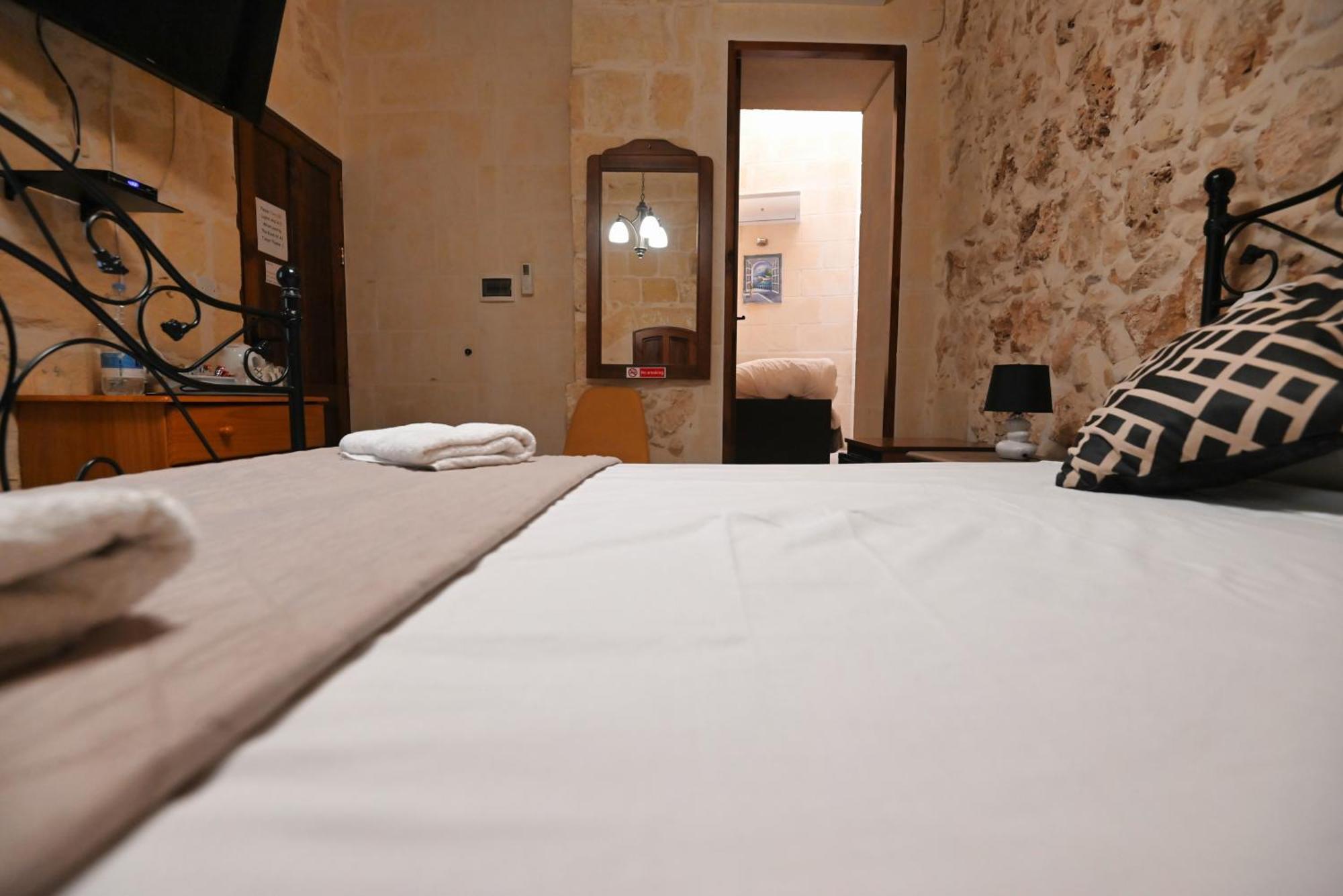 The Cloisters Bed And Breakfast Xagħra Zewnętrze zdjęcie