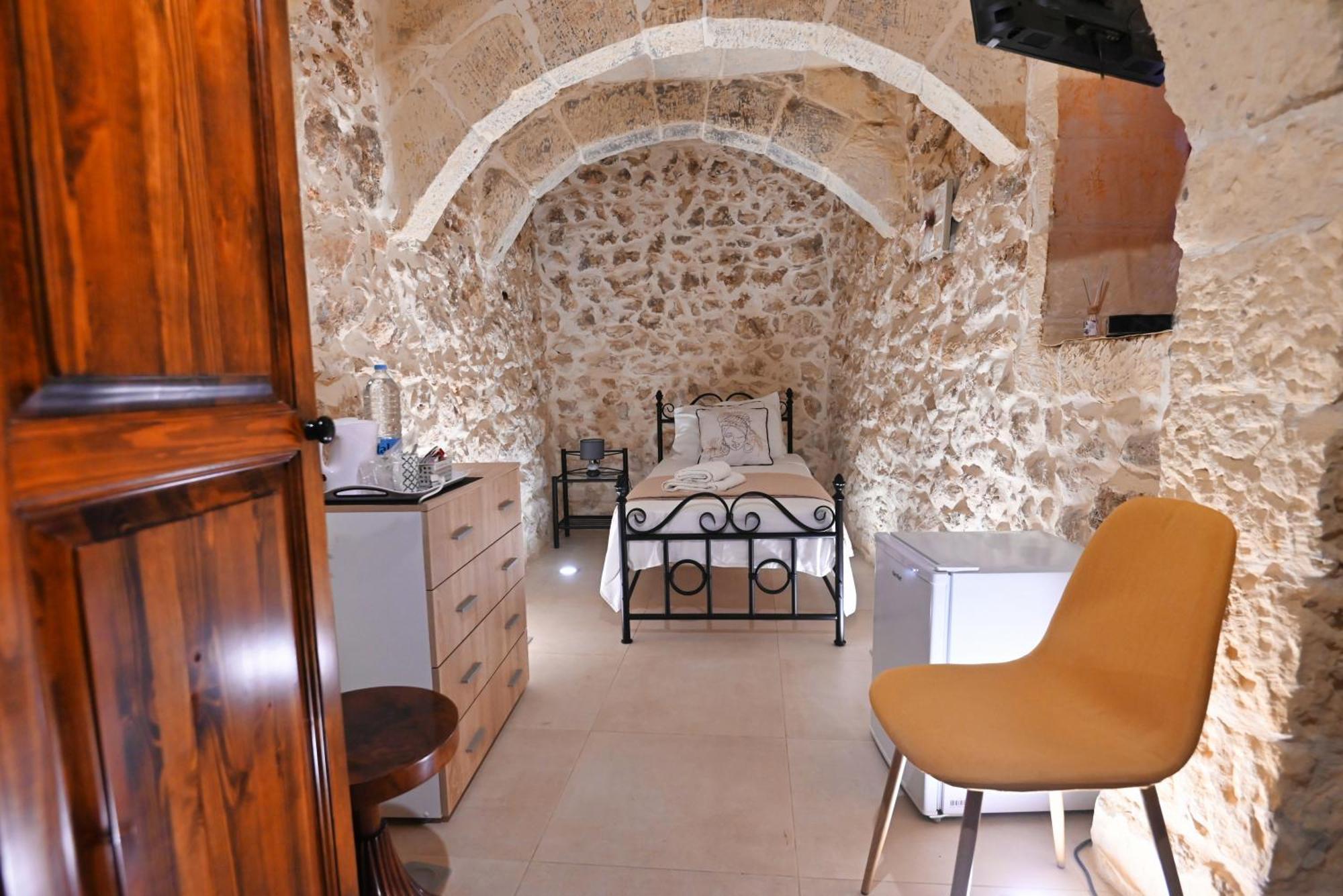 The Cloisters Bed And Breakfast Xagħra Zewnętrze zdjęcie