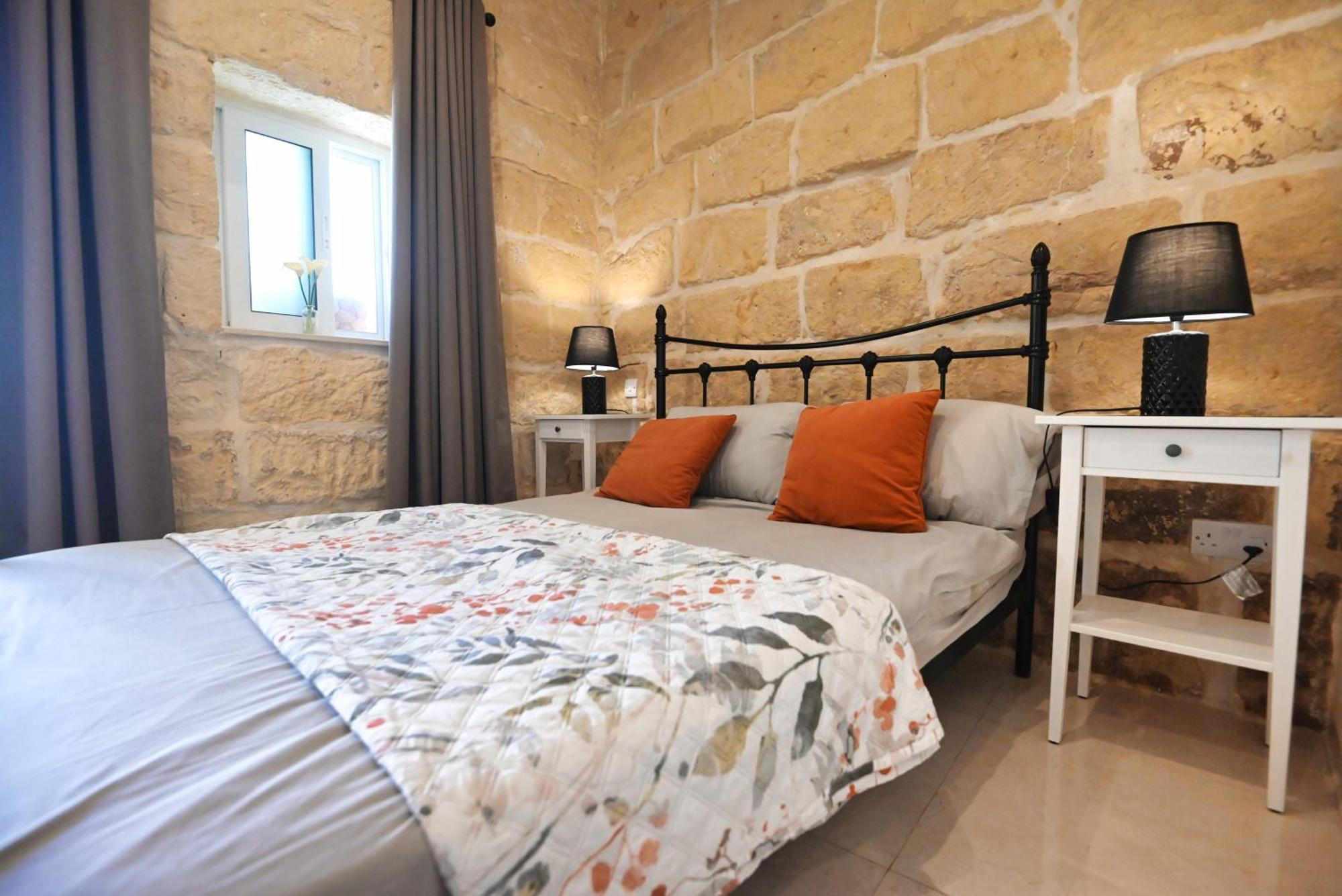 The Cloisters Bed And Breakfast Xagħra Zewnętrze zdjęcie