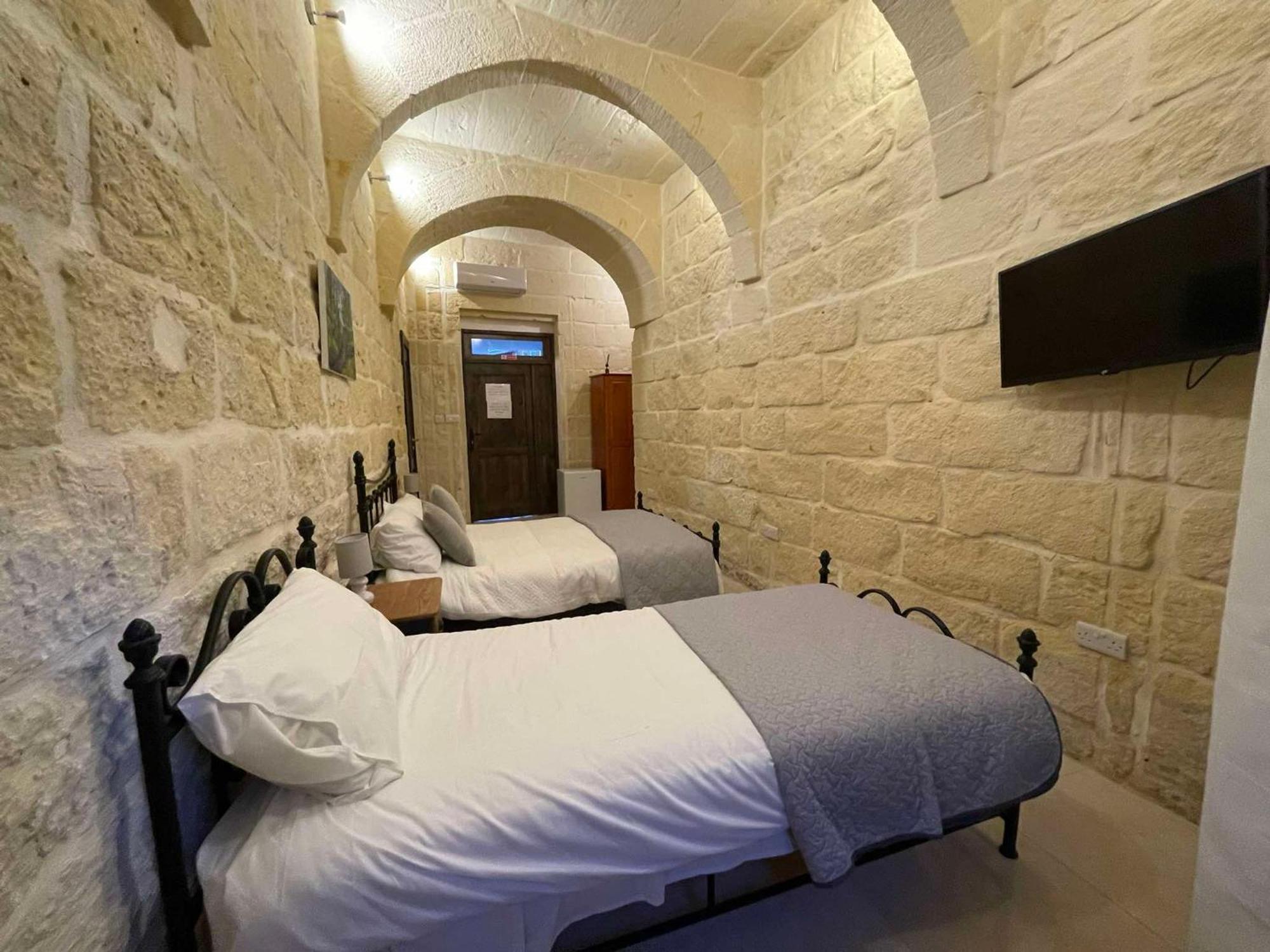 The Cloisters Bed And Breakfast Xagħra Zewnętrze zdjęcie